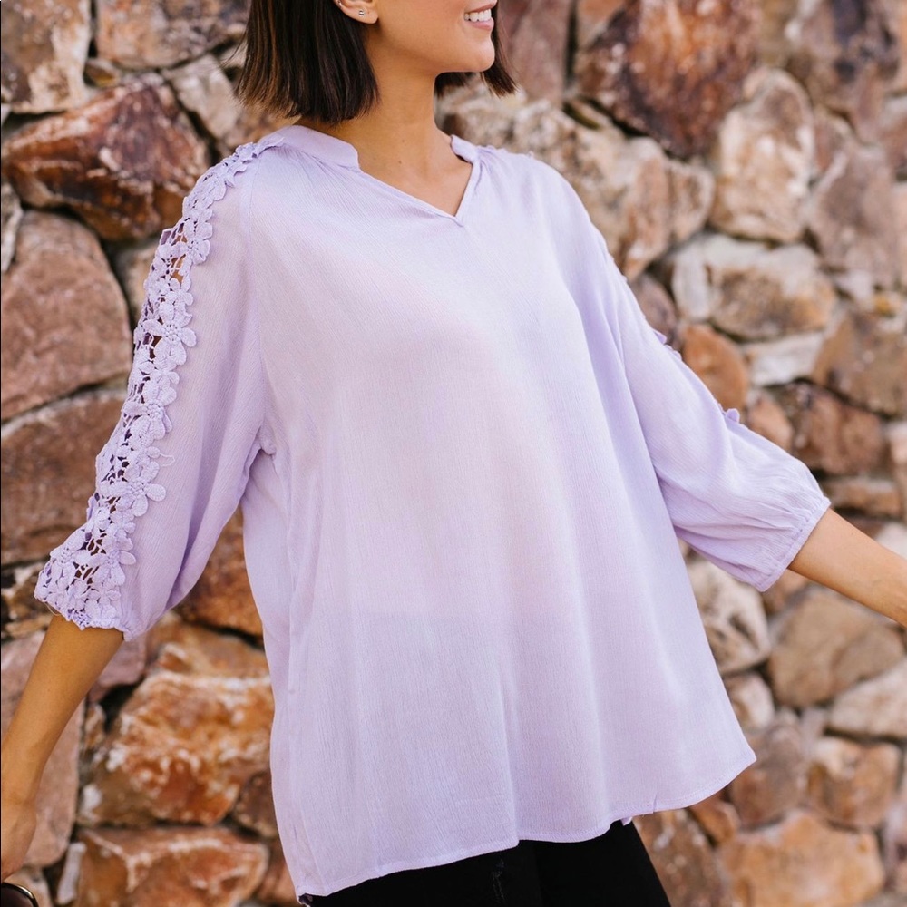 Standout Floral Lace Cut Out Blouse - Picture 3 of 7